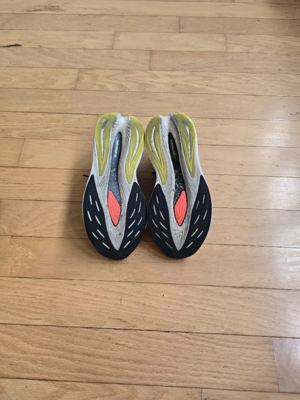 New Balance | FuelCell SuperComp Trainer v1 Black Running Sneakers | WMS 8.5